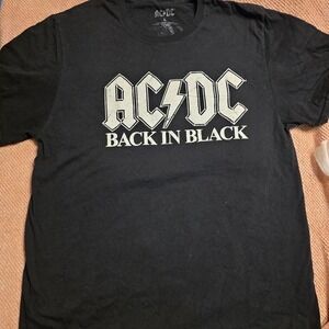 AC/DC Back in Black‎ Band Tee 🎸 Size L